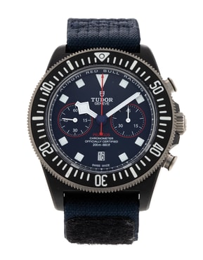 Browse our selection of automatic watches from prestigious brands such as Blancpain, Bell & Ross, Breitling and Rolex.